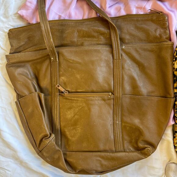 Edgy Biker Chic Handbag Bundle | 4-Piece Harley-Davidson Leopard Studded Lot - Picture 9 of 11